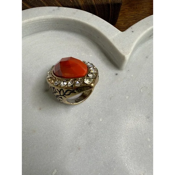 Gold Tone Orange Marquise Resin Rhinestone Leaf Engraved Statement Ring Size 7.5 - Picture 3 of 10